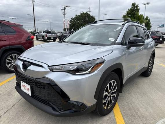 TOYOTA COROLLA CROSS 2025 7MUFBABG3SV077035 image